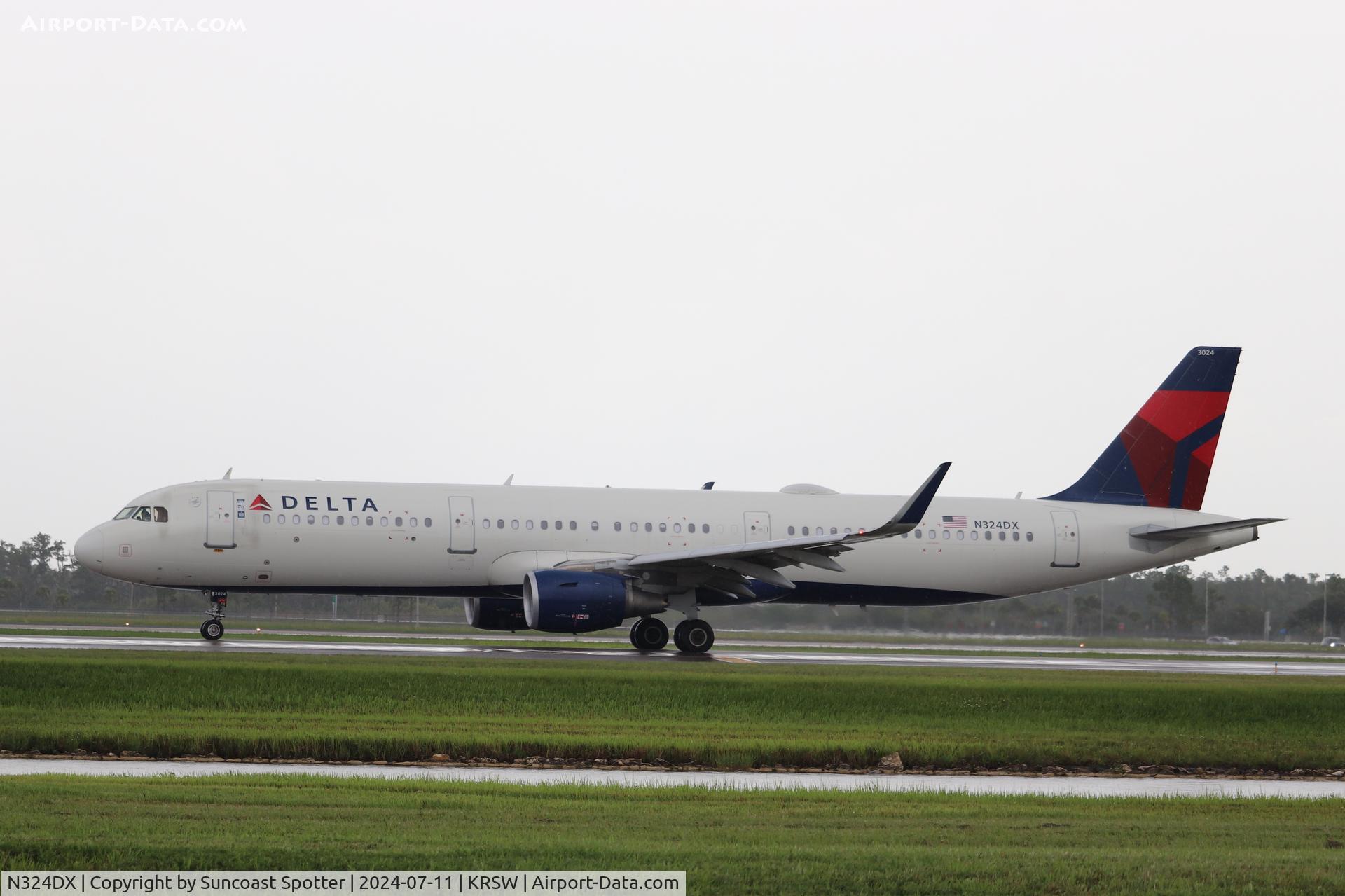 N324DX, 2017 Airbus A321-211 C/N 7765, Delta Flight 2556 taxis Southwest Florida International Airport enroute to Detroit Metro Airport