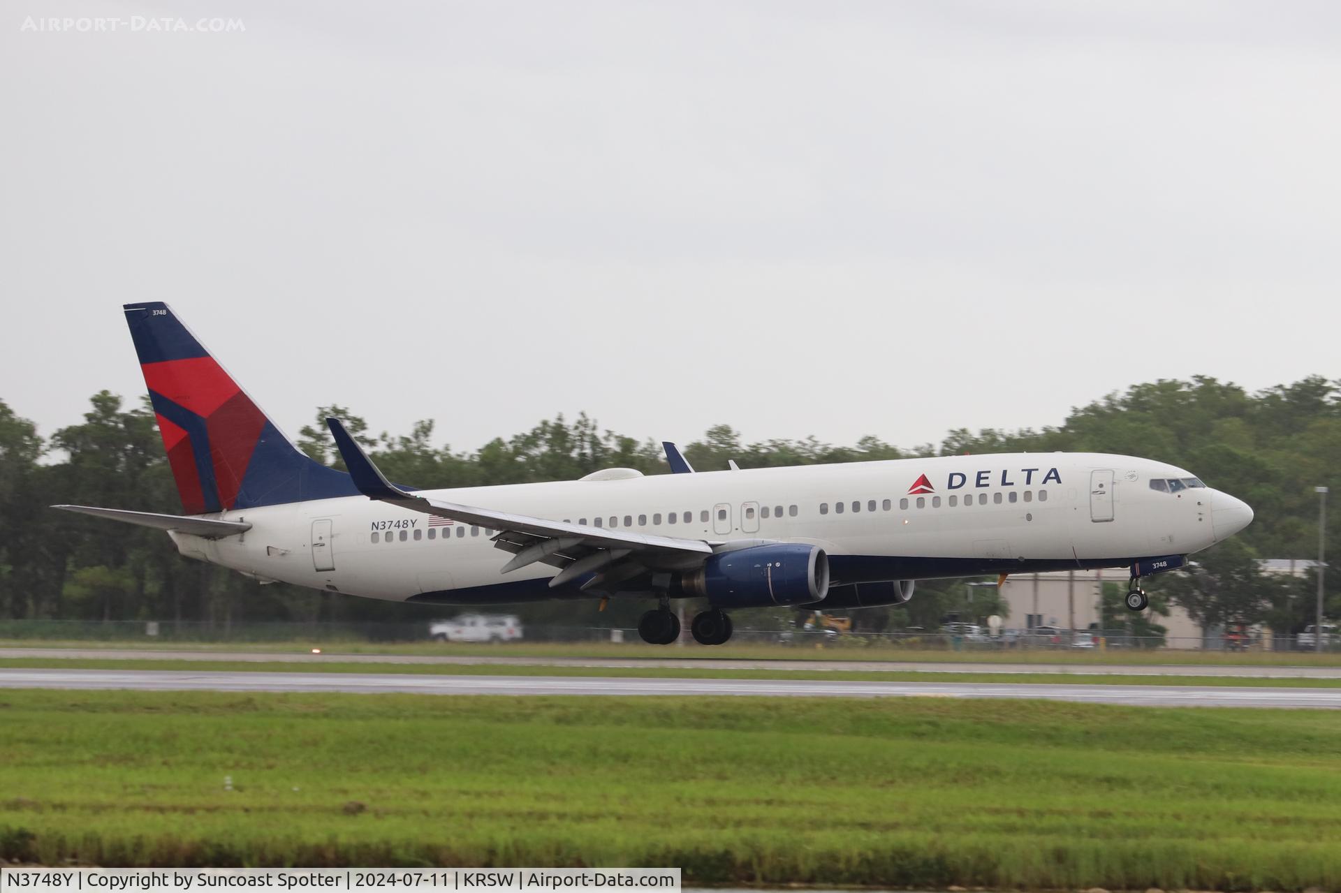 N3748Y, 2001 Boeing 737-832 C/N 30489, Delta Flight 2320 taxis at Southwest Florida International Airport following flight from John F Kennedy International Airport