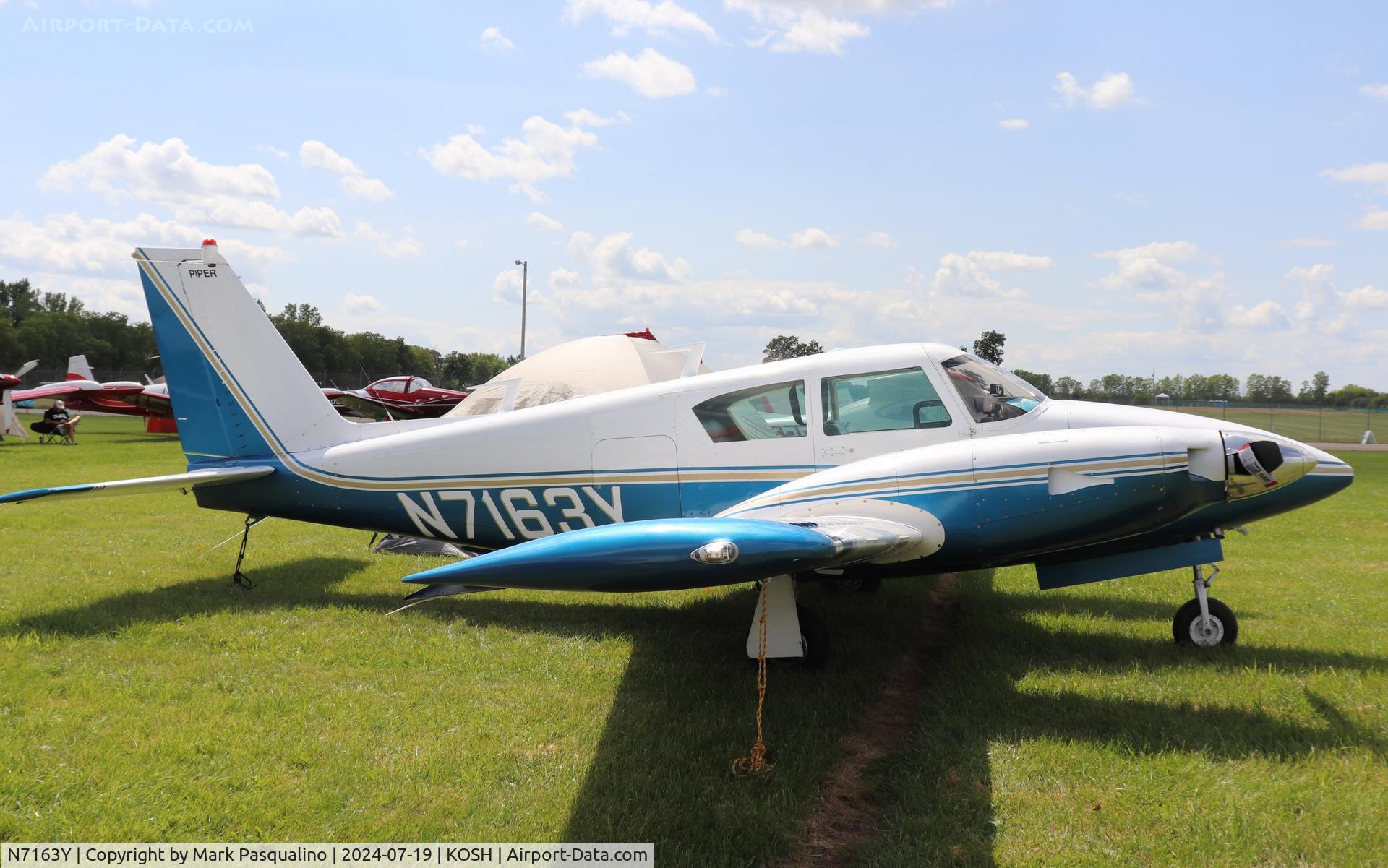 N7163Y, 1963 Piper PA-30 Twin Comanche C/N 30-184, Piper PA-30