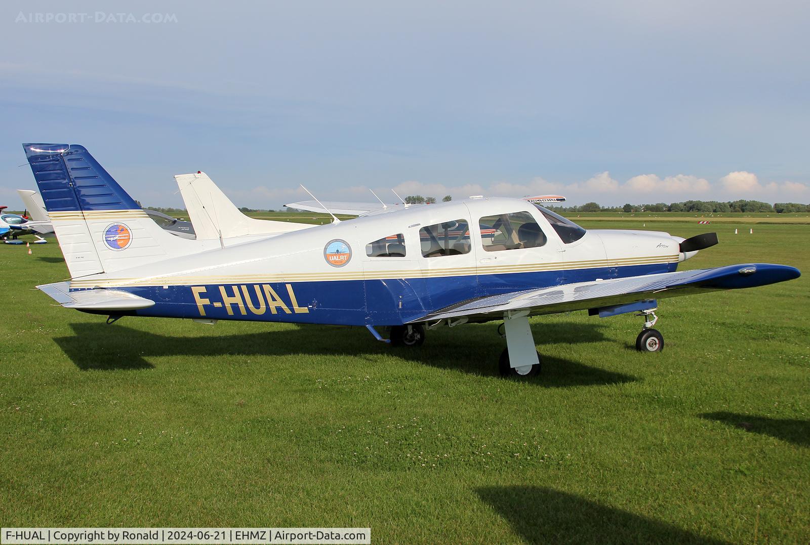 F-HUAL, 2007 Piper PA-28R-201 Cherokee Arrow III C/N 2844134, at ehmz
