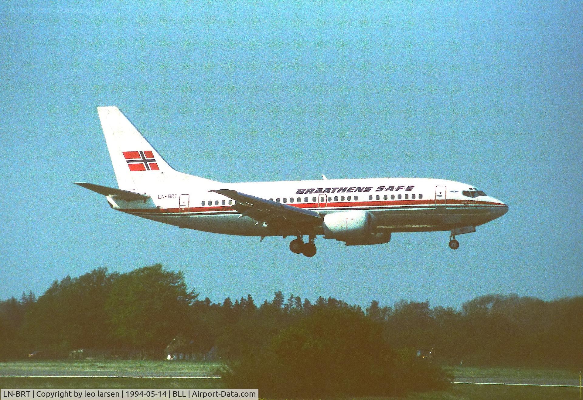 LN-BRT, 1992 Boeing 737-505 C/N 25789, Billund 14.5.1994