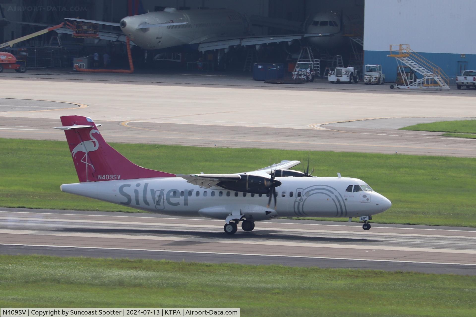 N409SV, 2022 ATR 42-600 C/N 1606, Silver Flight 134 arrives on Runway 19L at Tampa International Airport following flight from Key West International Airport