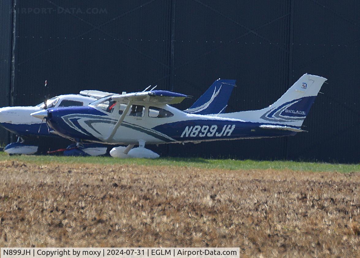 N899JH, Cessna 182T Skylane C/N 18283134, Heat Hazy Cessna 182T Skylane at White Waltham.