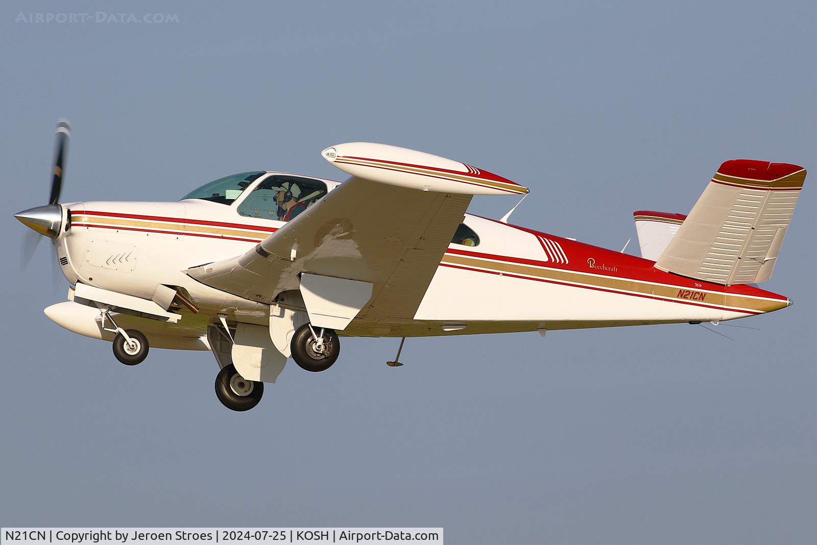 N21CN, 1953 Beech D35 C/N D-3459, kosh