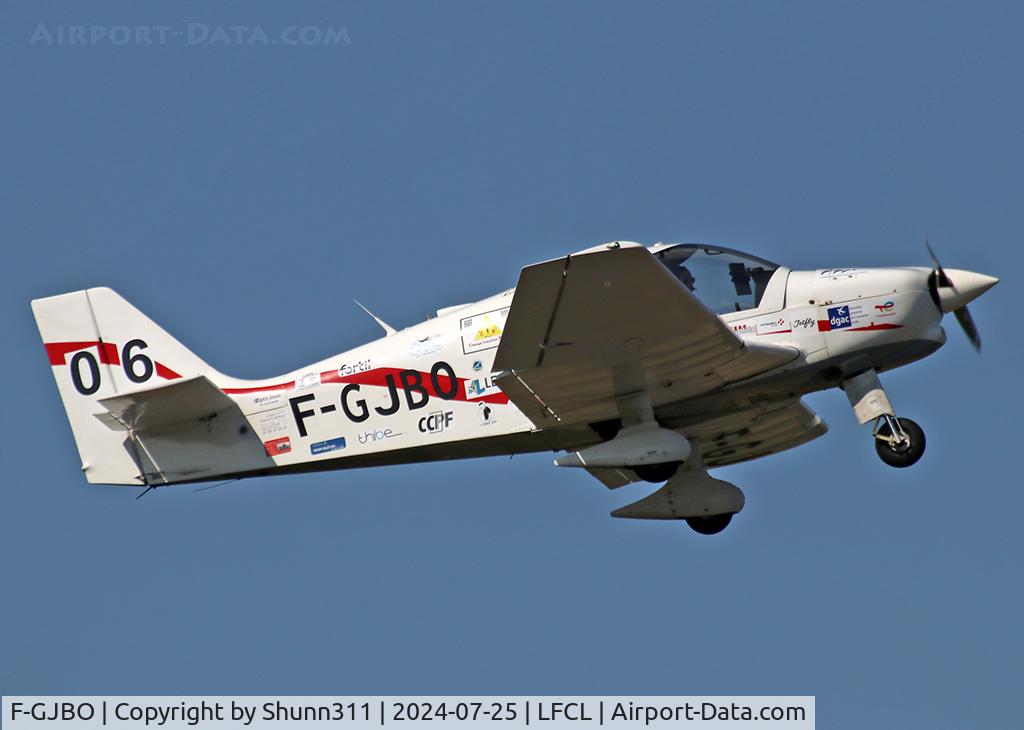 F-GJBO, 1973 Robin DR-400-160 Chevalier C/N 812, Participant of the French Young Pilot Tour 2024