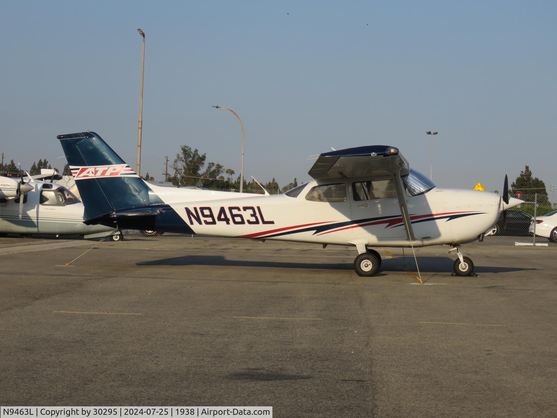 N9463L, 2012 Cessna 172S C/N 172s11212, Parked