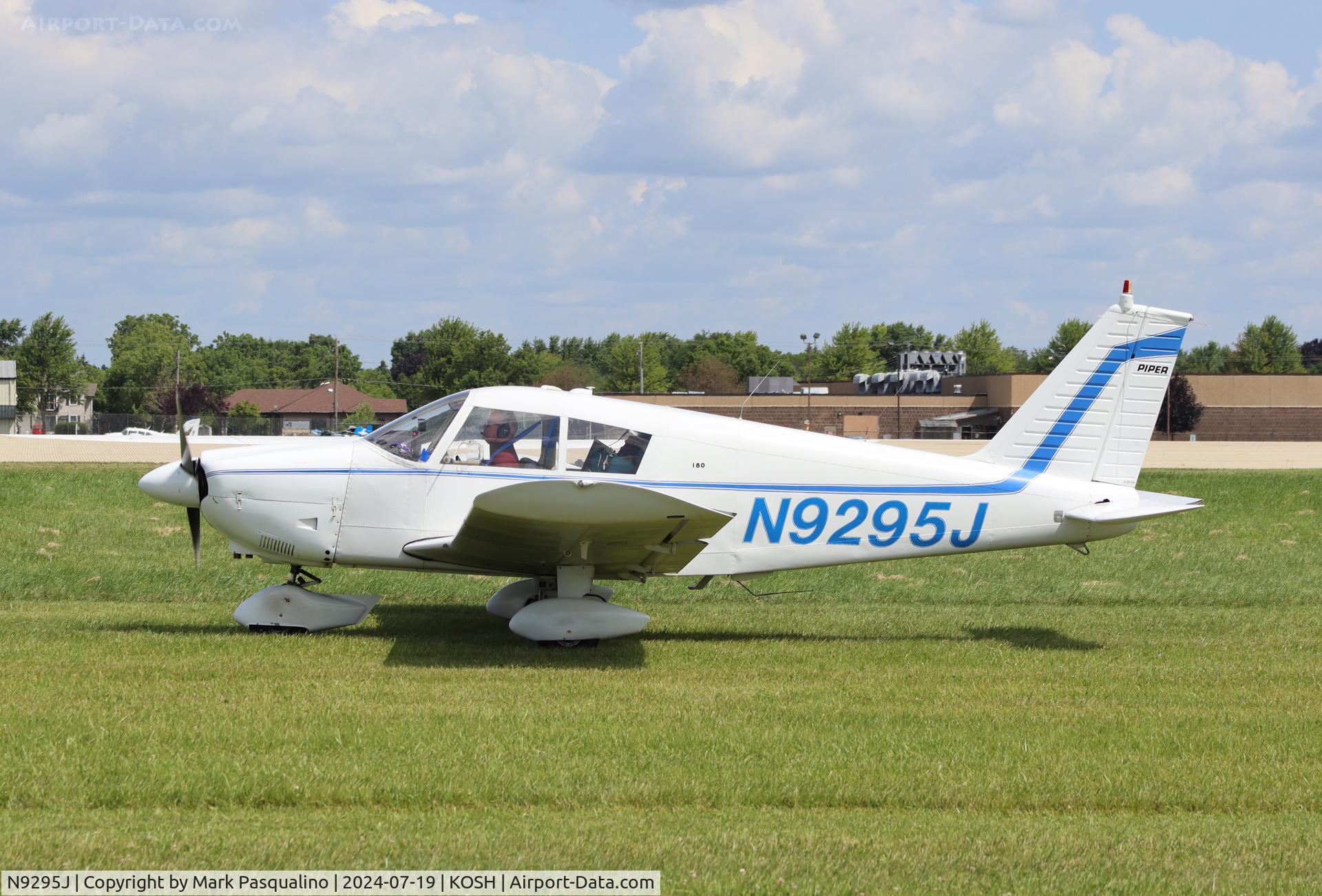 N9295J, Piper PA-28-180 C/N 28-3385, Piper PA-28-180