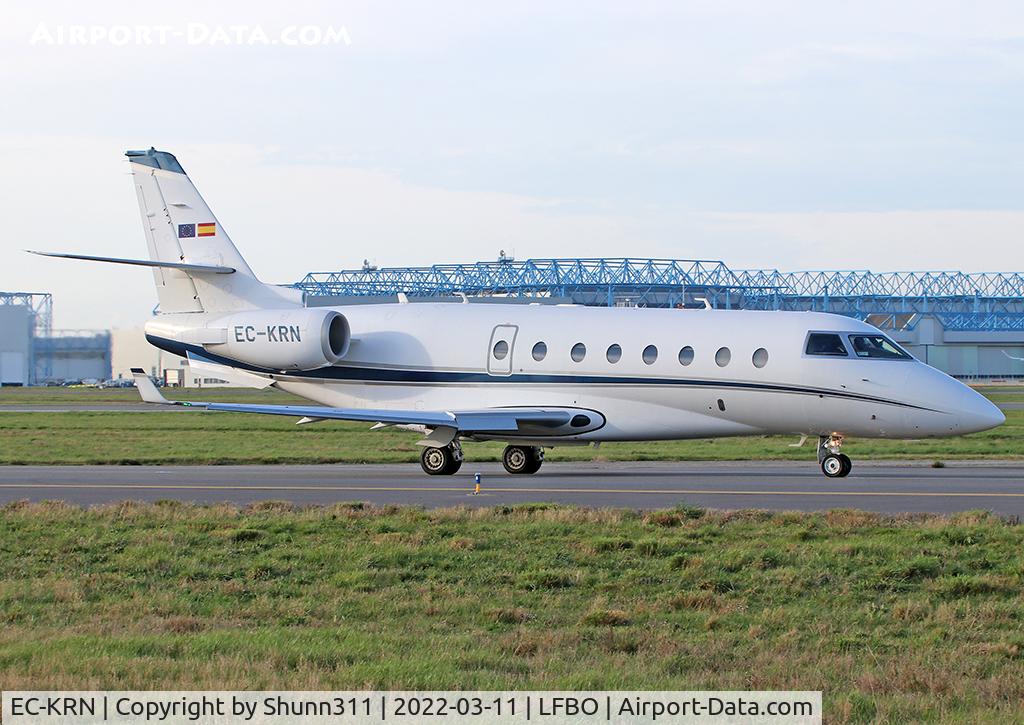 EC-KRN, 2008 Gulfstream Aerospace G200 C/N 188, Taxiing holding point rwy 14L for departure