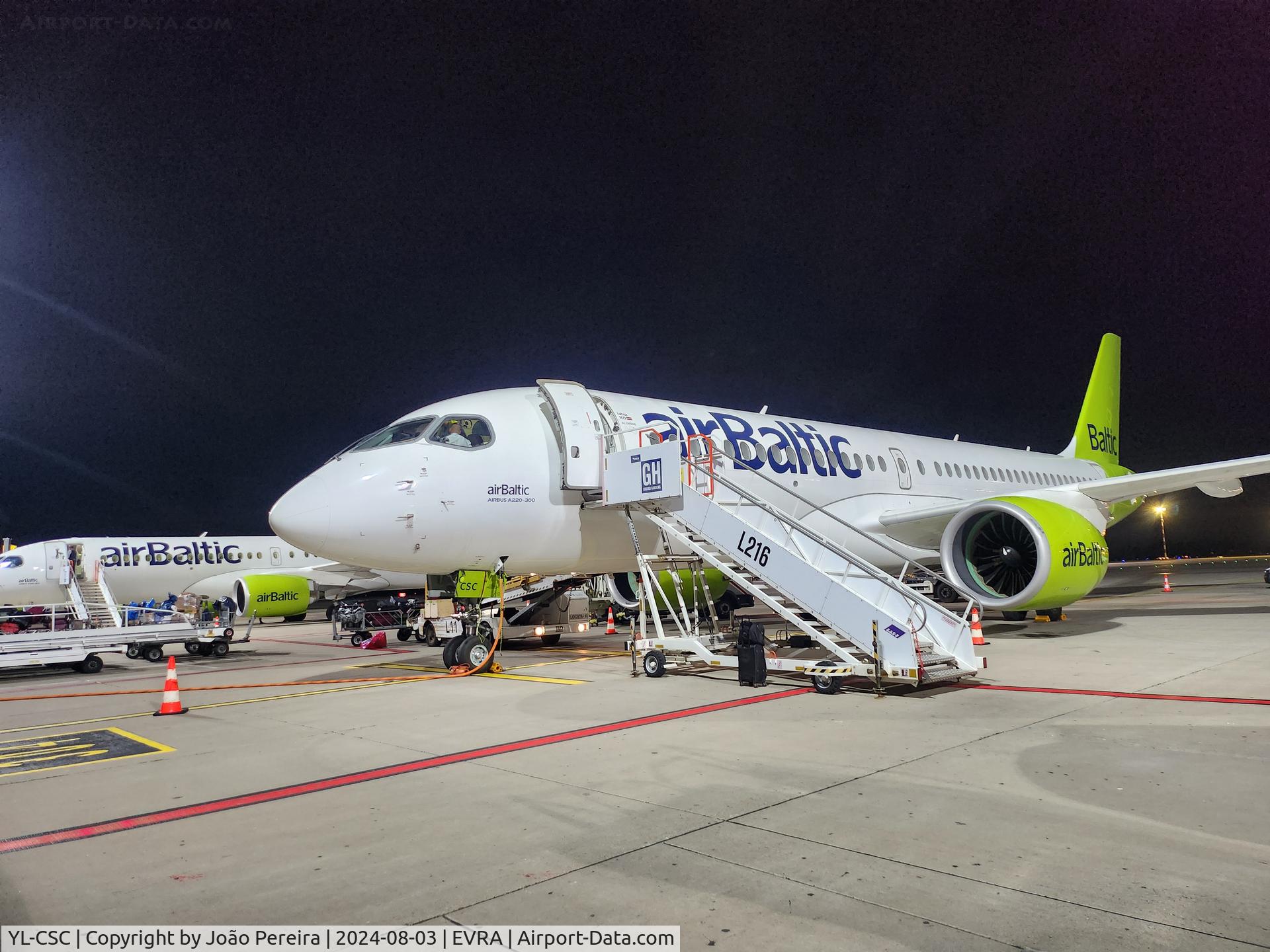 YL-CSC, 2017 Bombardier CSeries CS300 (BD-500-1A11) C/N 55005, airBaltic A223 at RIX