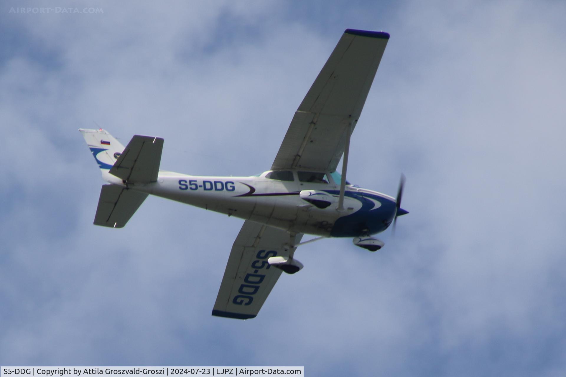 S5-DDG, Cessna 172N C/N 172-7258, LJPZ - Portorož Airport, Slovenia