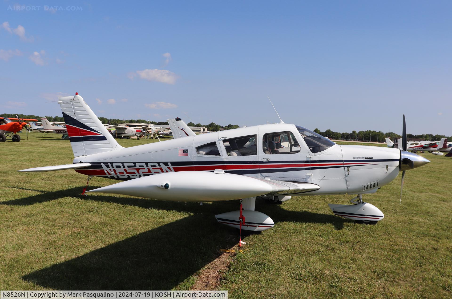 N8526N, 1969 Piper PA-28-235 C/N 28-11325, Piper PA-28-235