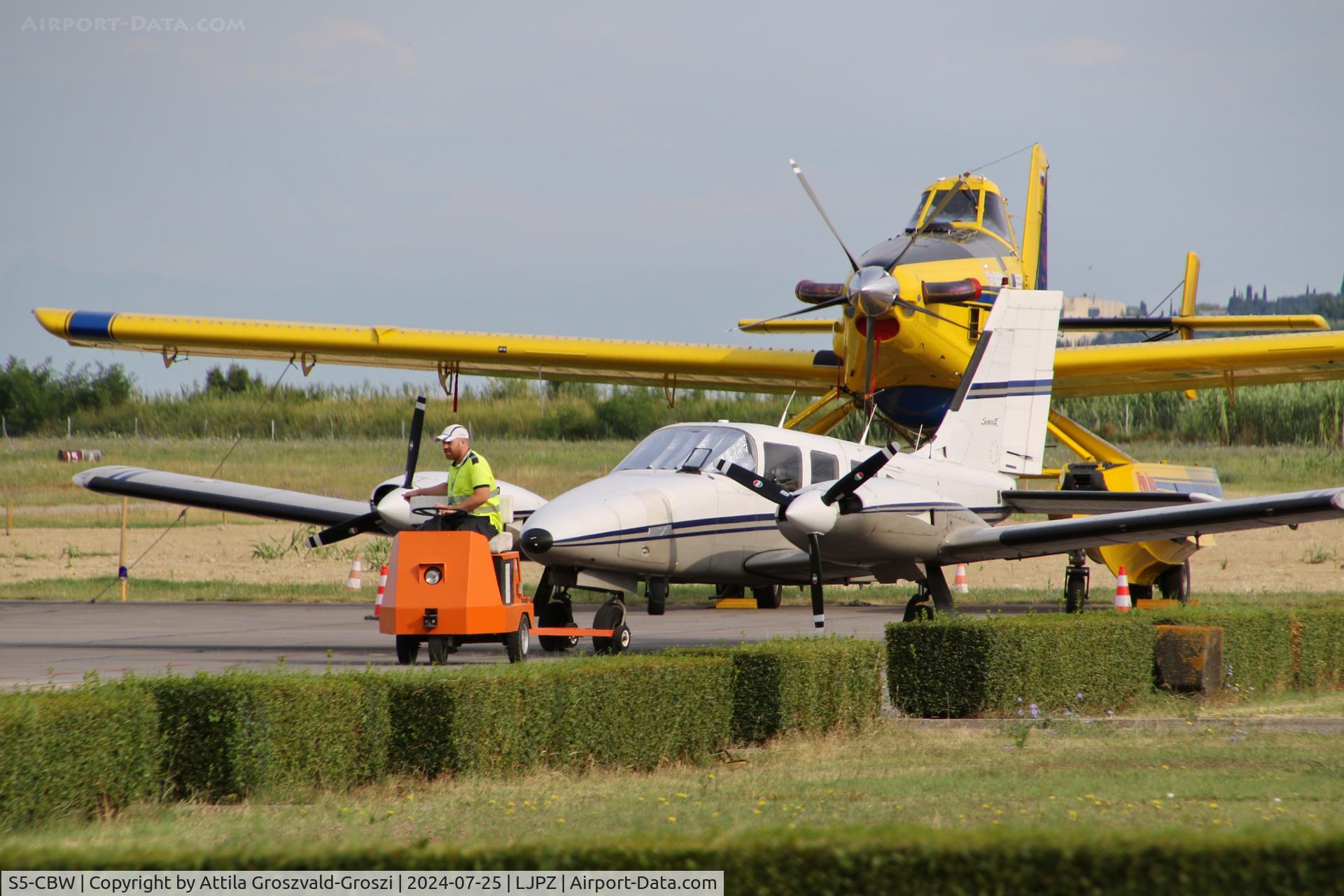 S5-CBW, 1986 Piper PA-34-220T C/N 34-8633014, LJPZ - Portorož Airport, Slovenia