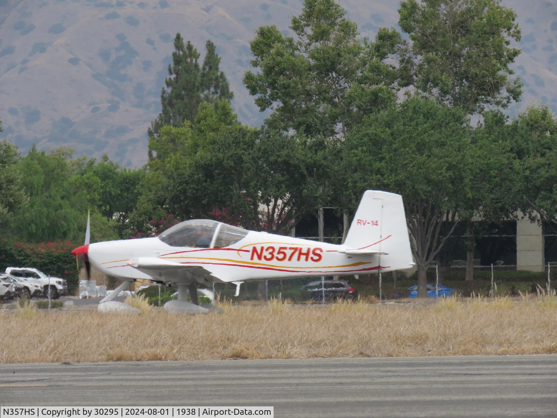 N357HS, 2018 Vans RV-14A C/N 140025, Taking off