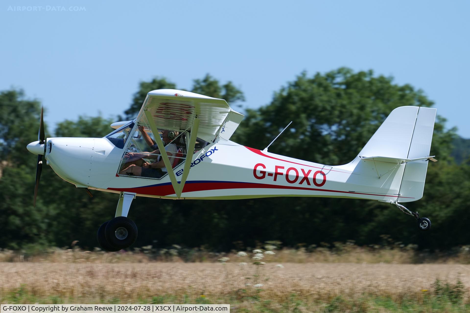 G-FOXO, 2014 Aeropro Eurofox 912(S) C/N LAA 376-15165, Landing at Northrepps.
