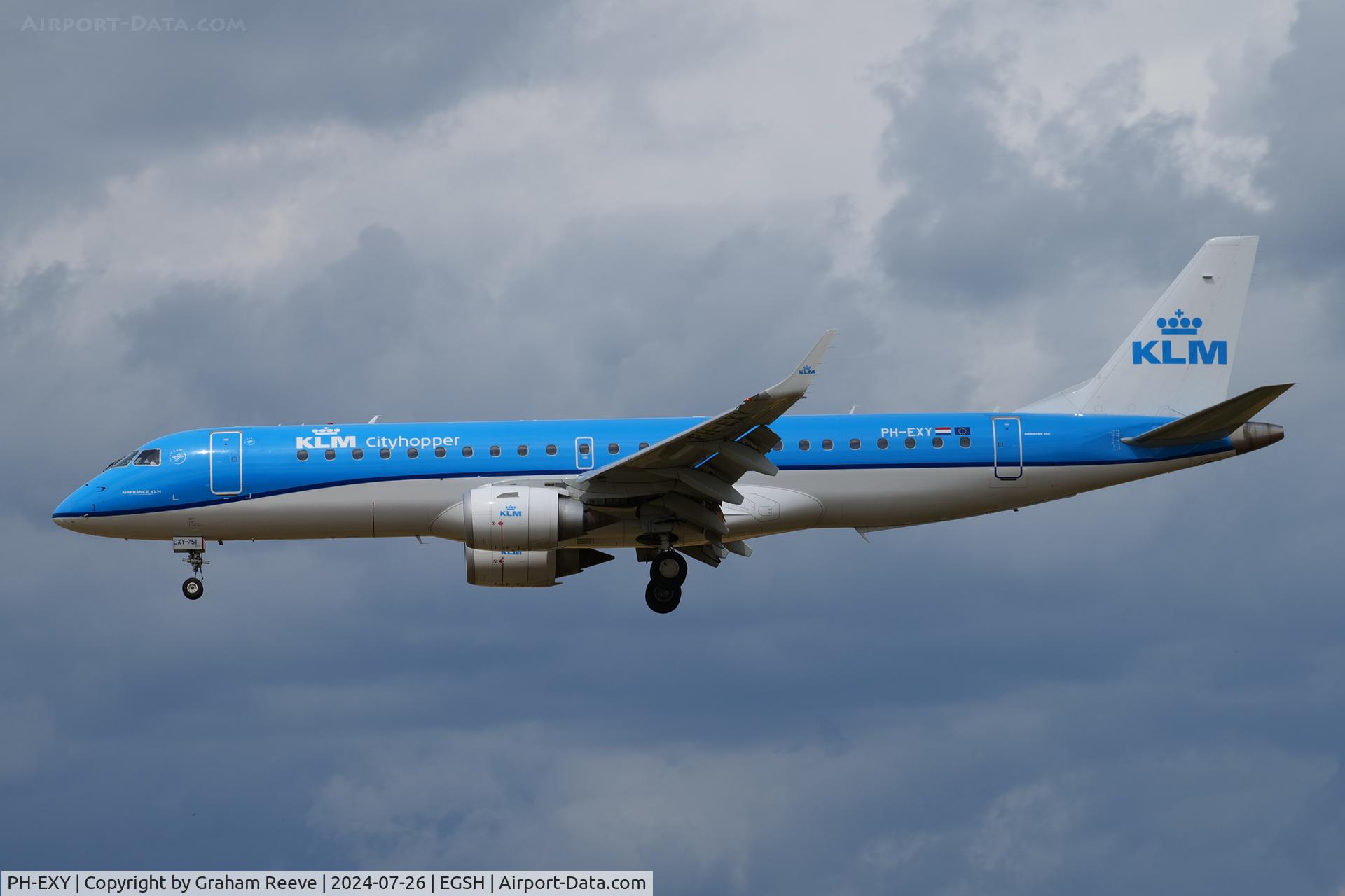 PH-EXY, 2018 Embraer 190STD (ERJ-190-100STD) C/N 19000751, Landing at Norwich.