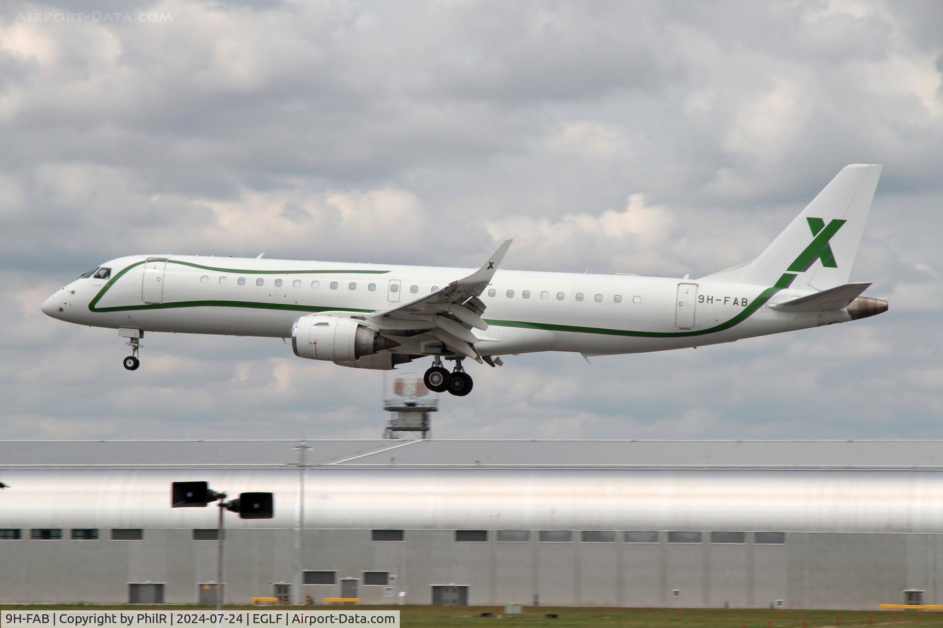 9H-FAB, 2014 Embraer ERJ-190-100ECJ Lineage 1000 C/N 19000534, 9H-FAB 2012 Embraer ERJ 190 Lineage 1000 FIA Farnborough 24.07.24 (2)