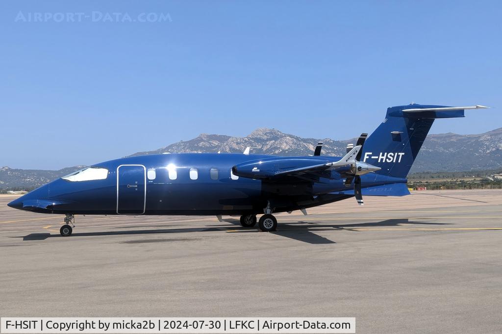 F-HSIT, Piaggio P.180 Avanti Evo C/N 3015, Parked