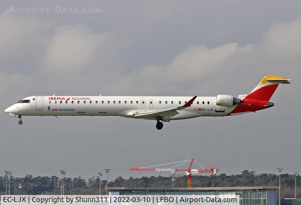 EC-LJX, 2010 Bombardier CRJ-1000ER NG (CL-600-2E25) C/N 19008, Landing rwy 14L