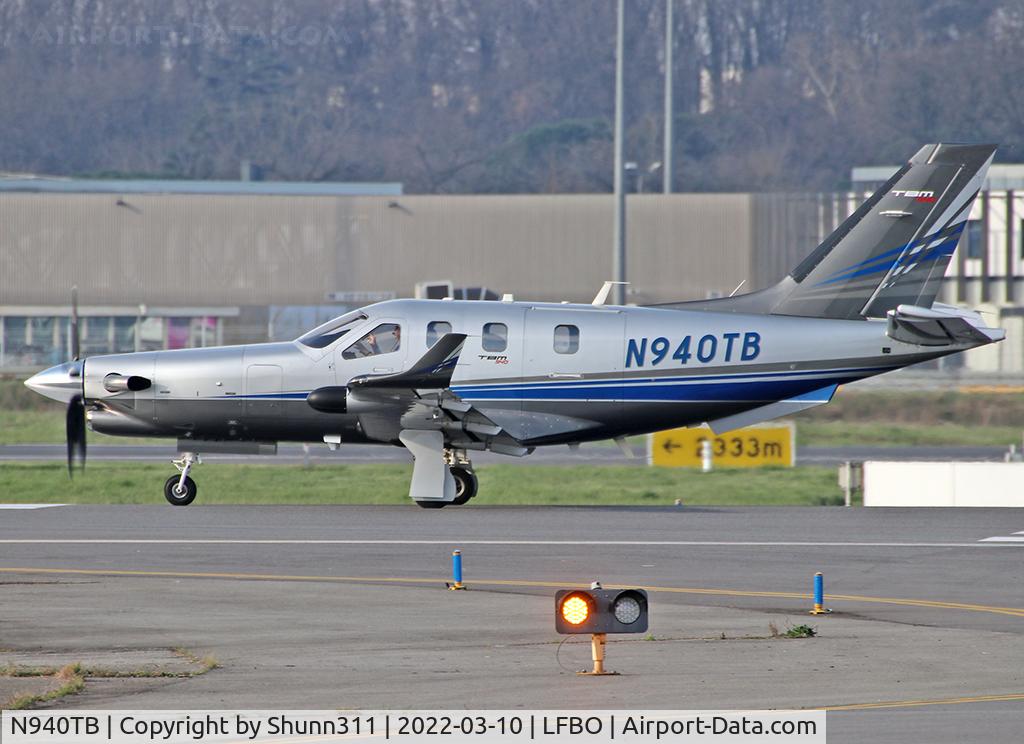N940TB, 2019 Daher TBM-700 (940) C/N 1294, Ready for departure from rwy 14L