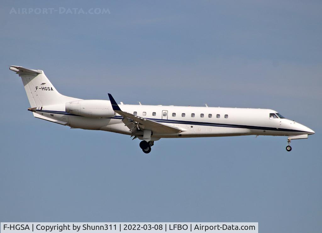 F-HGSA, 2008 Embraer EMB-135BJ Legacy C/N 14501051, Landing rwy 14L