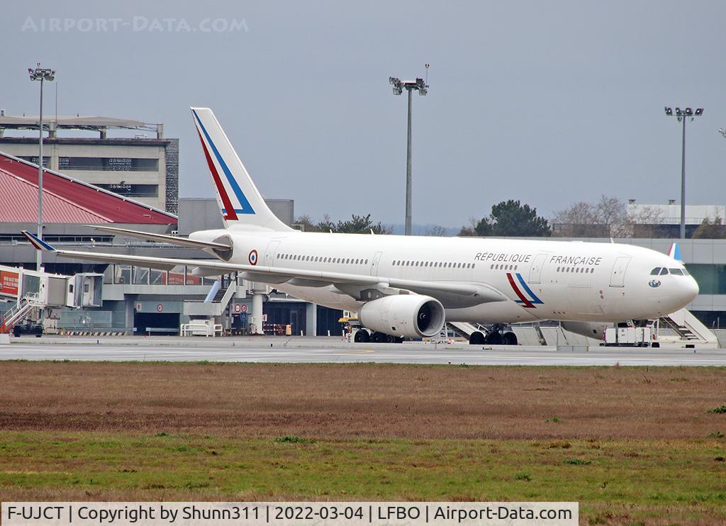 F-UJCT, 2015 Airbus A330-243 C/N 1657, Parked at the Cargo area...