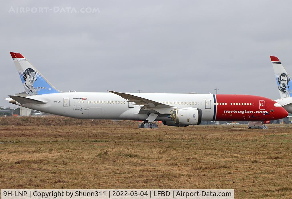 9H-LNP, 2017 Boeing 787-9 Dreamliner C/N 63310, Stored...