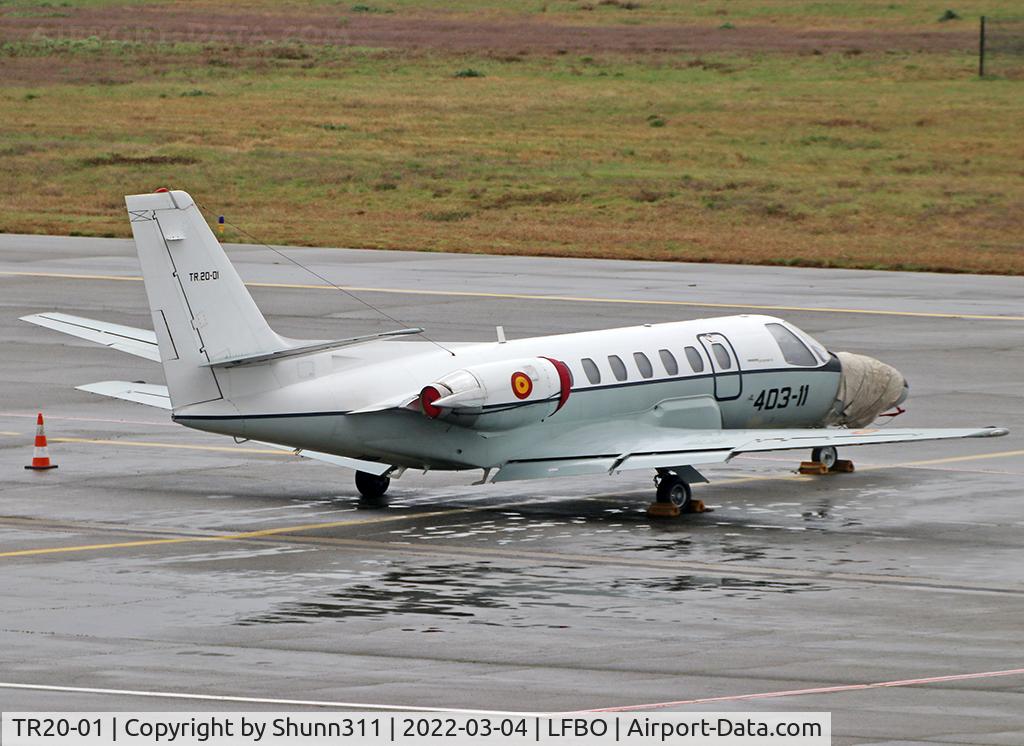 TR20-01, 1992 Cessna 560 Citation V C/N 560-0161, Parked at the General Aviation area...
