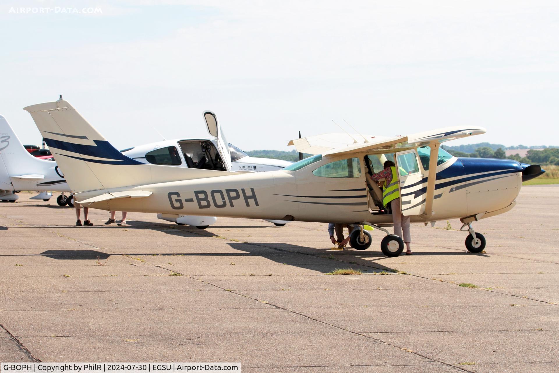 G-BOPH, 1979 Cessna TR182 Turbo Skylane RG C/N R182-01031, G-BOPH 1979 Cessna TR182 Skylane RG Duxford 30.07.24