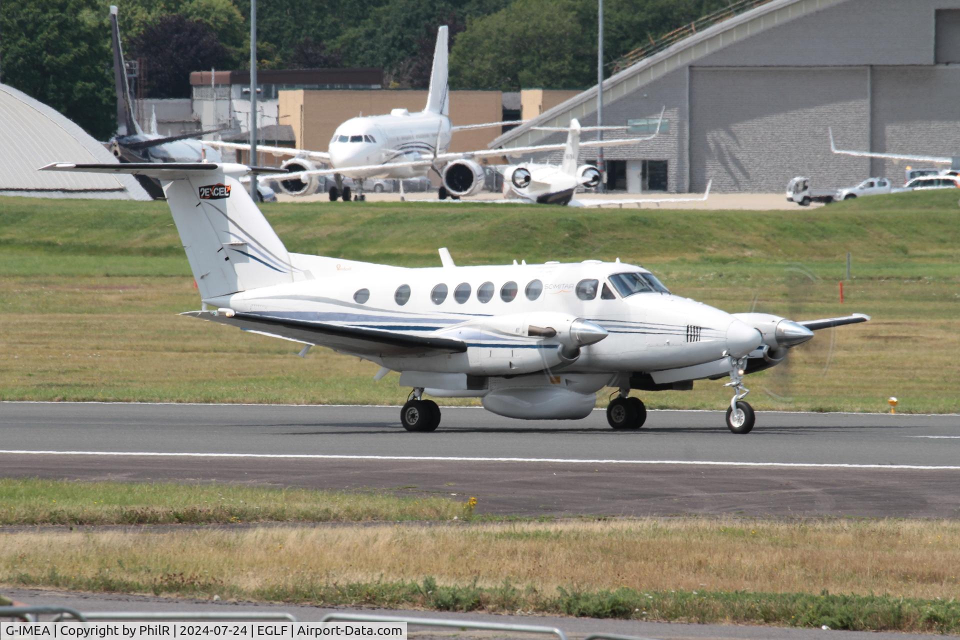 G-IMEA, 1977 Beech 200 Super King Air C/N BB-302, G-IMEA 1977 Beech 200 Super King Air FIA Farnborough 24.07.24 (1)
