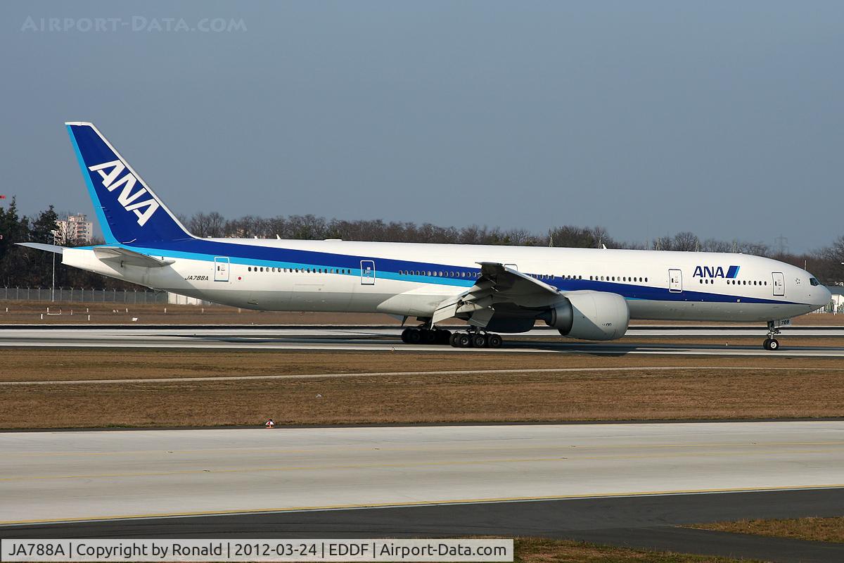 JA788A, 2010 Boeing 777-381/ER C/N 40686, at fra