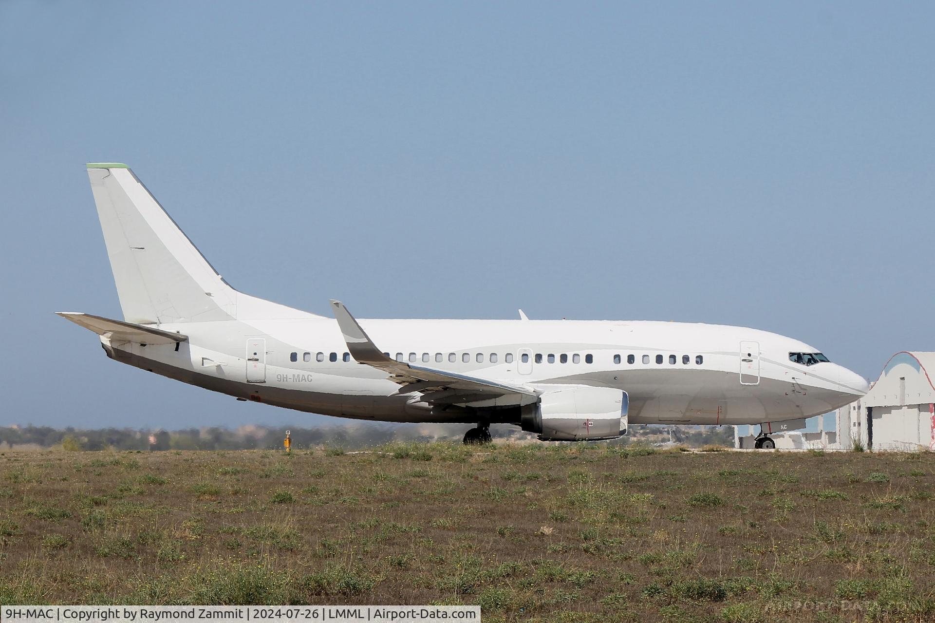 9H-MAC, 1990 Boeing 737-548 C/N 24968, B737-500 9H-MAC Comlux Aviation