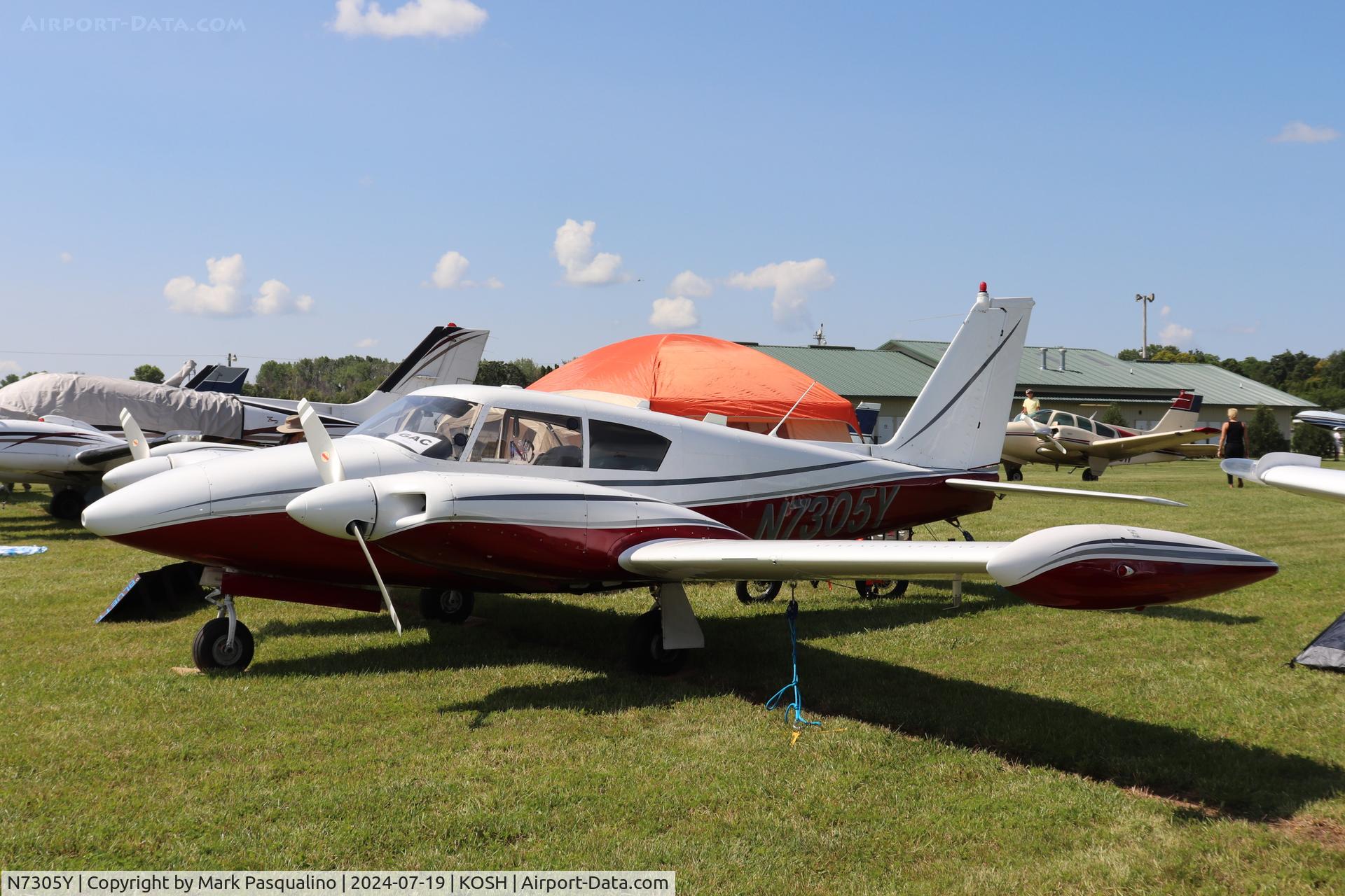 N7305Y, 1964 Piper PA-30 Twin Comanche C/N 30-350, Piper PA-30