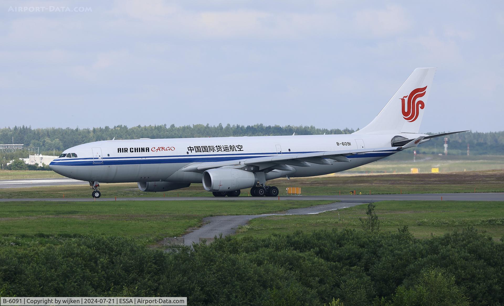 B-6091, 2007 Airbus A330-247 C/N 867, Rwy 01L
