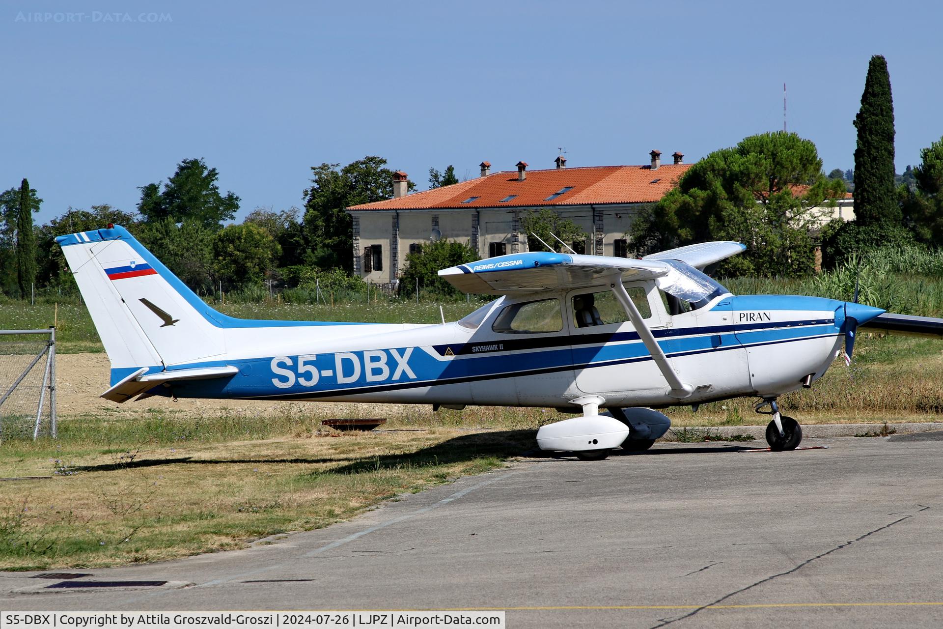 S5-DBX, Reims F172N Skyhawk II Skyhawk C/N F17202021, LJPZ - Portorož Airport, Slovenia
