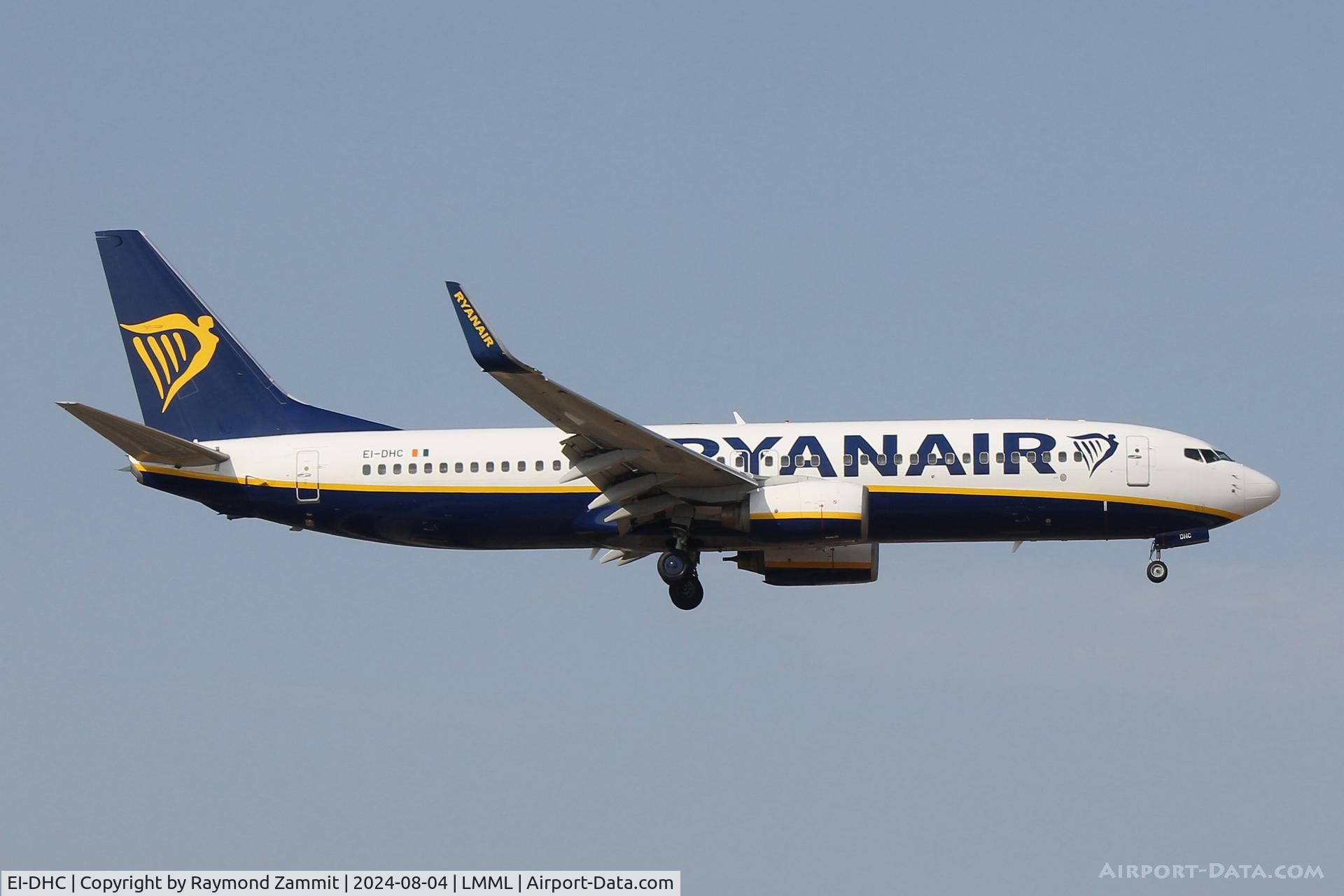 EI-DHC, 2005 Boeing 737-8AS C/N 33573, B737-800 EI-DHC Ryanair