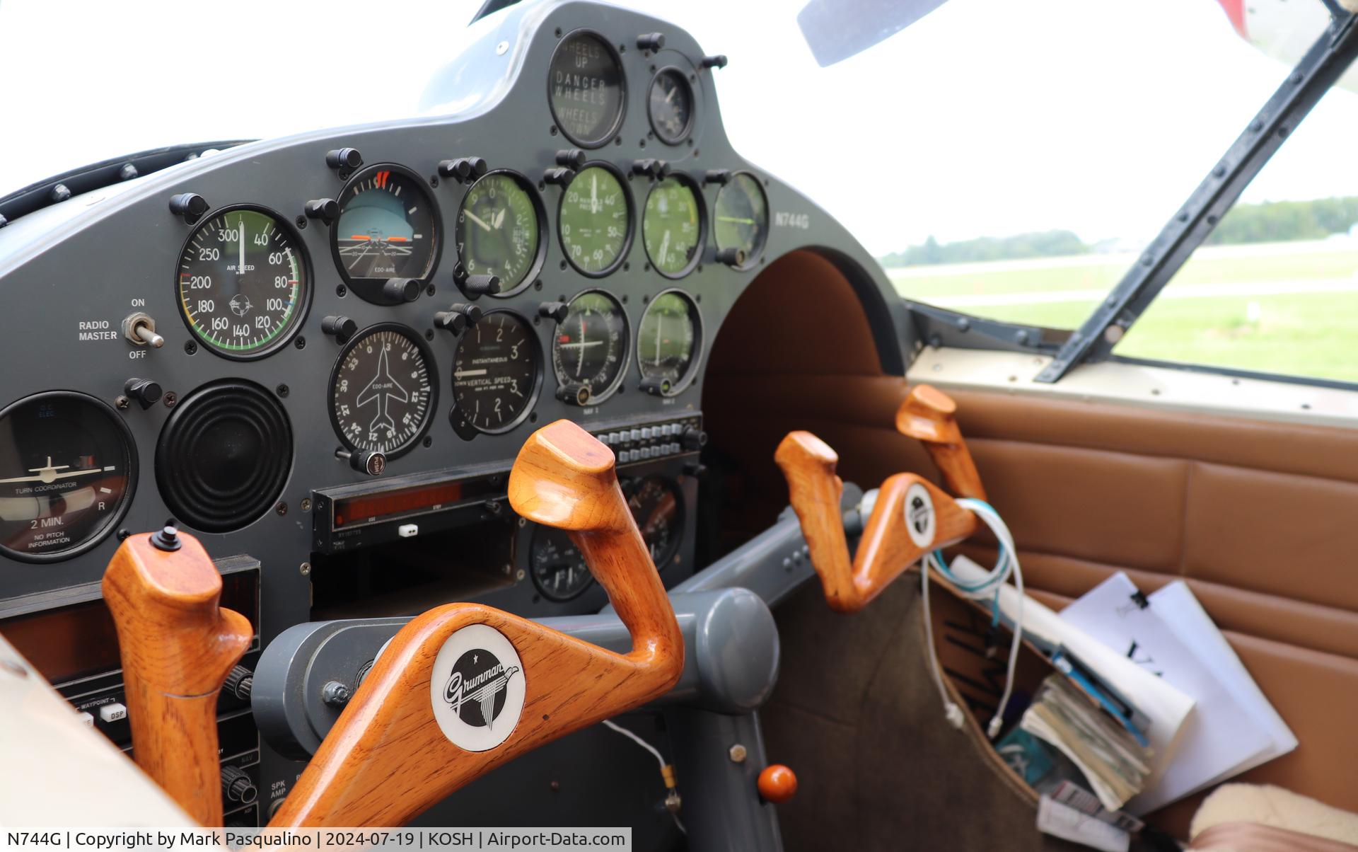 N744G, 1944 Grumman G-44 Widgeon C/N 1394, Grumman G-44