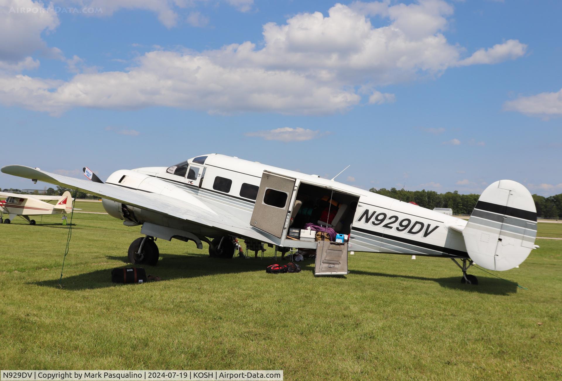 N929DV, 1954 Beech E18S C/N BA-32, Beech E18S