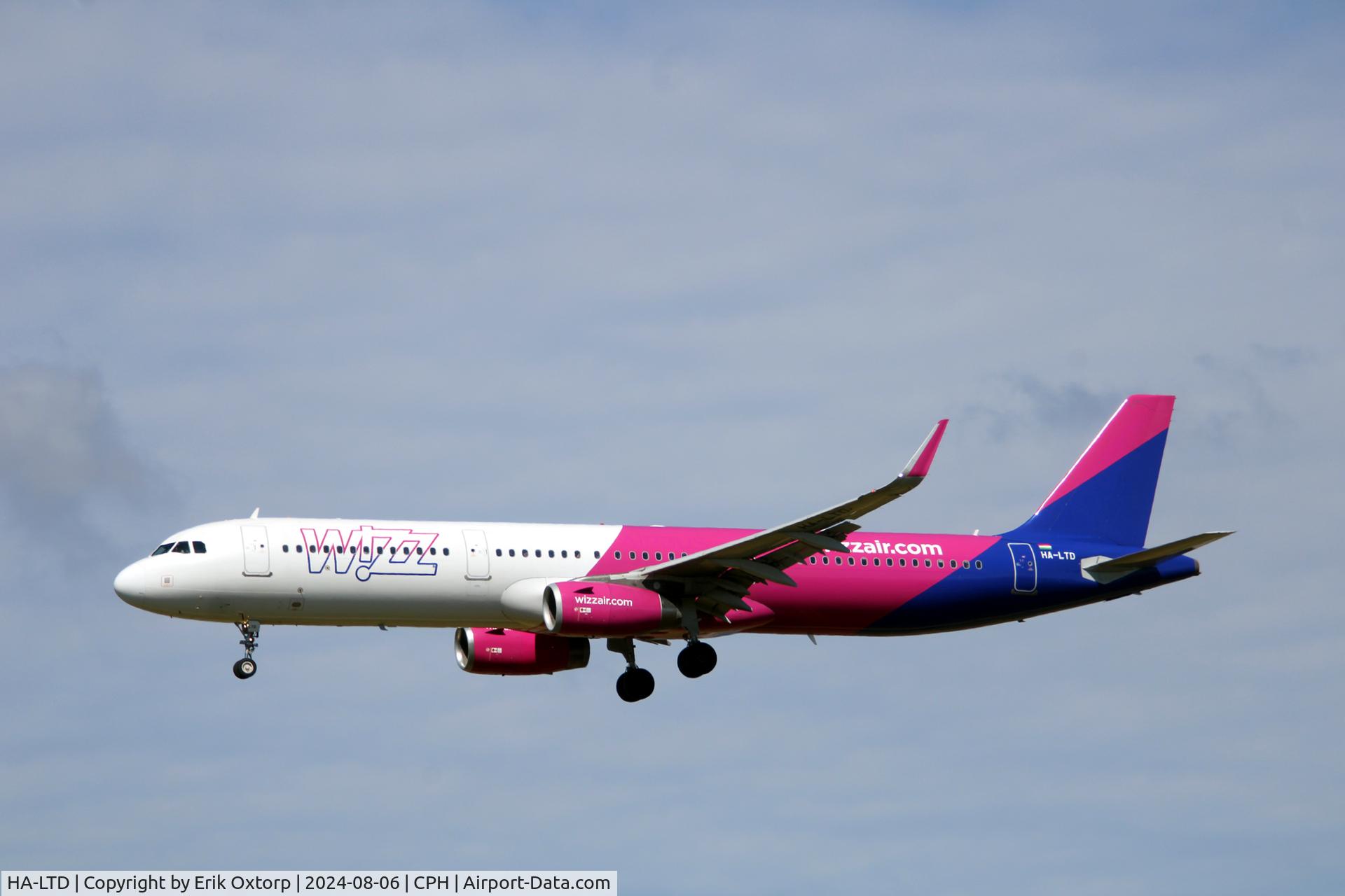 HA-LTD, 2018 Airbus A321-231 C/N 8305, HA-LTD landing rw 22L