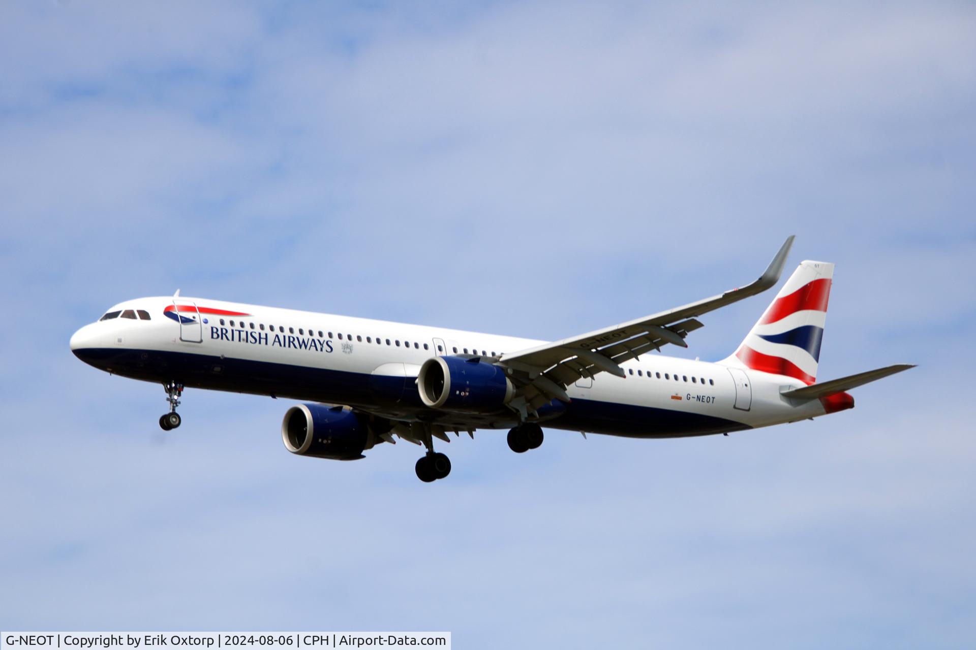 G-NEOT, 2019 Airbus A321-251NX C/N 8718, G-NEOT landing rw 22L