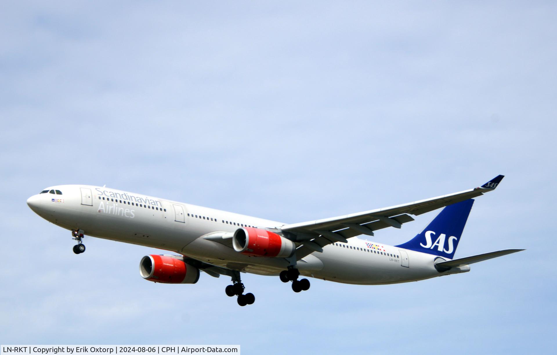 LN-RKT, 2016 Airbus A330-343E C/N 1697, LN-RKT landing rw 22L