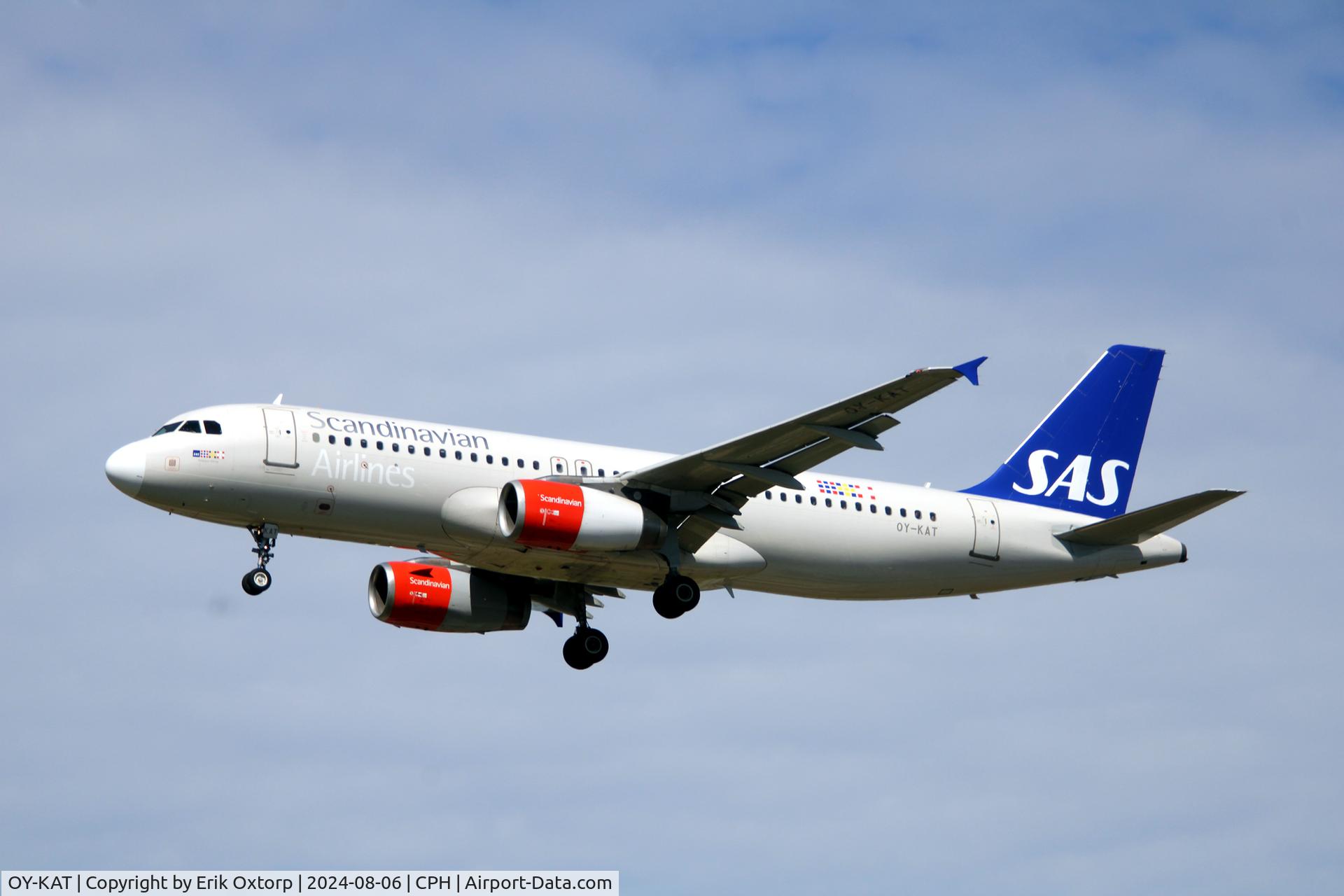 OY-KAT, 2007 Airbus A320-232 C/N 3192, OY-KAT landing rw 22L