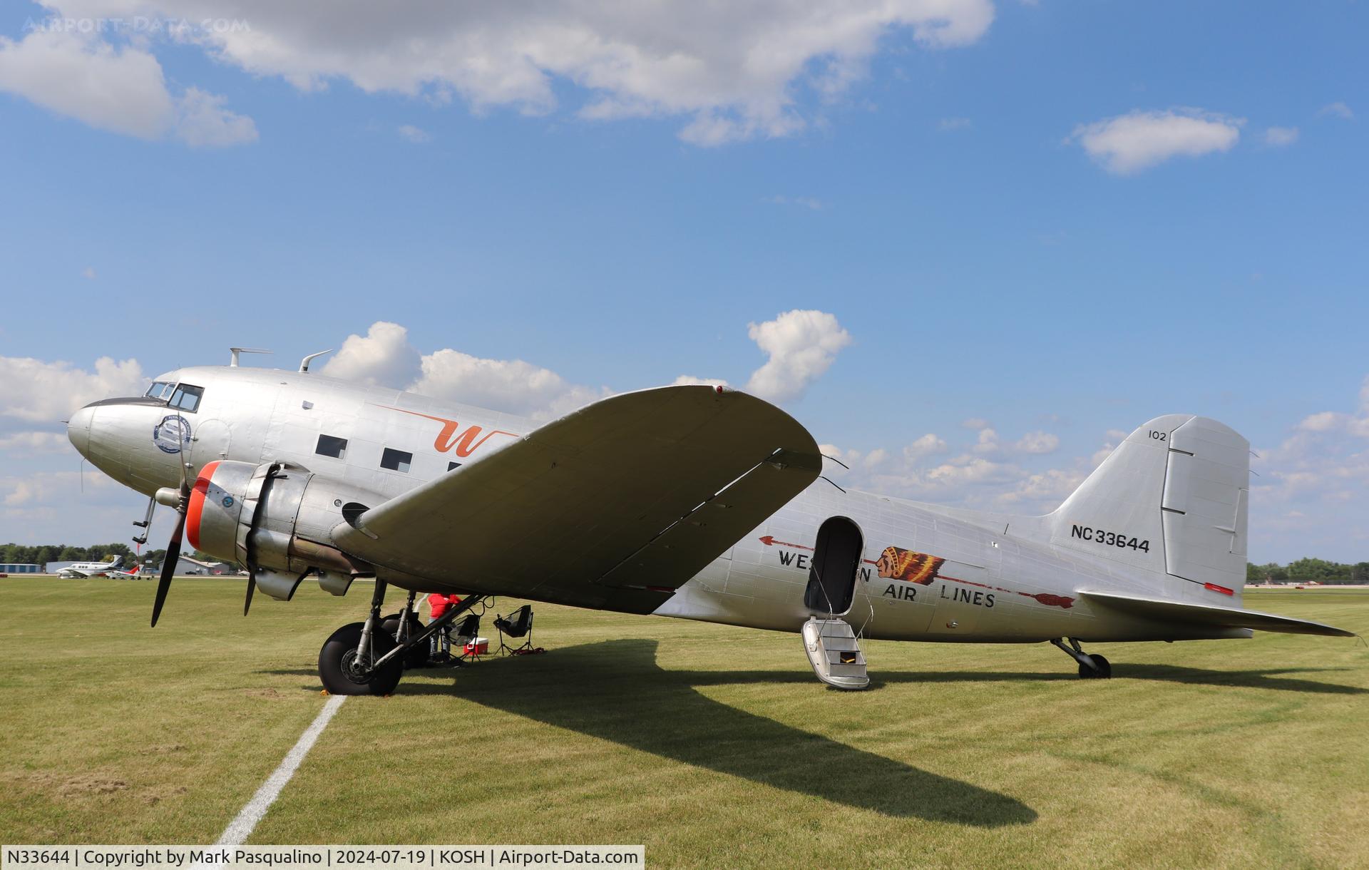 N33644, 1941 Douglas DC-3A-197E C/N 4123, Douglas DC-3