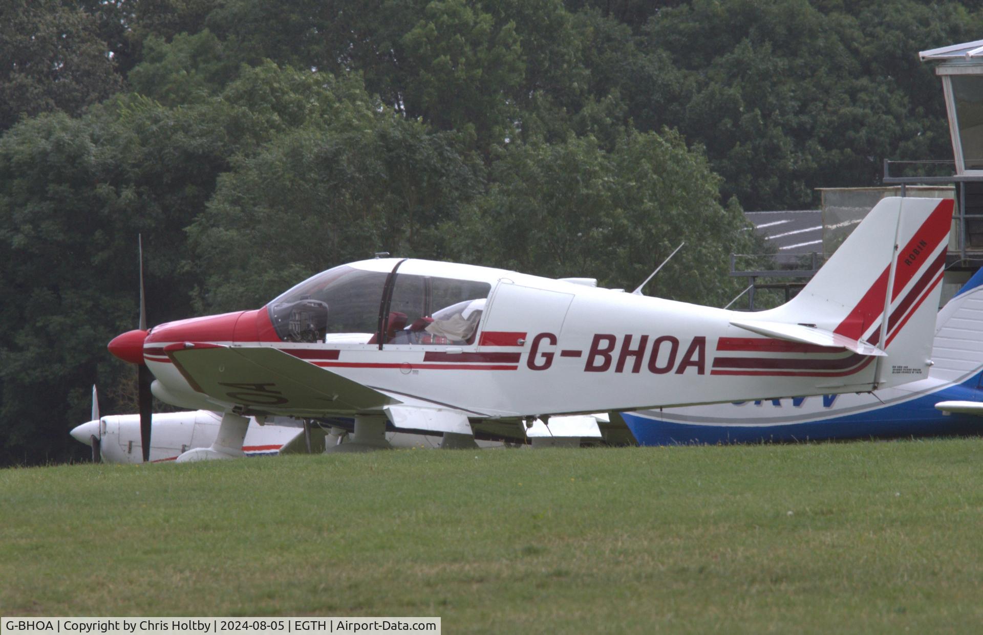 G-BHOA, 1980 Robin DR-400-160 Chevalier C/N 1478, Visiting Old Warden, Beds.