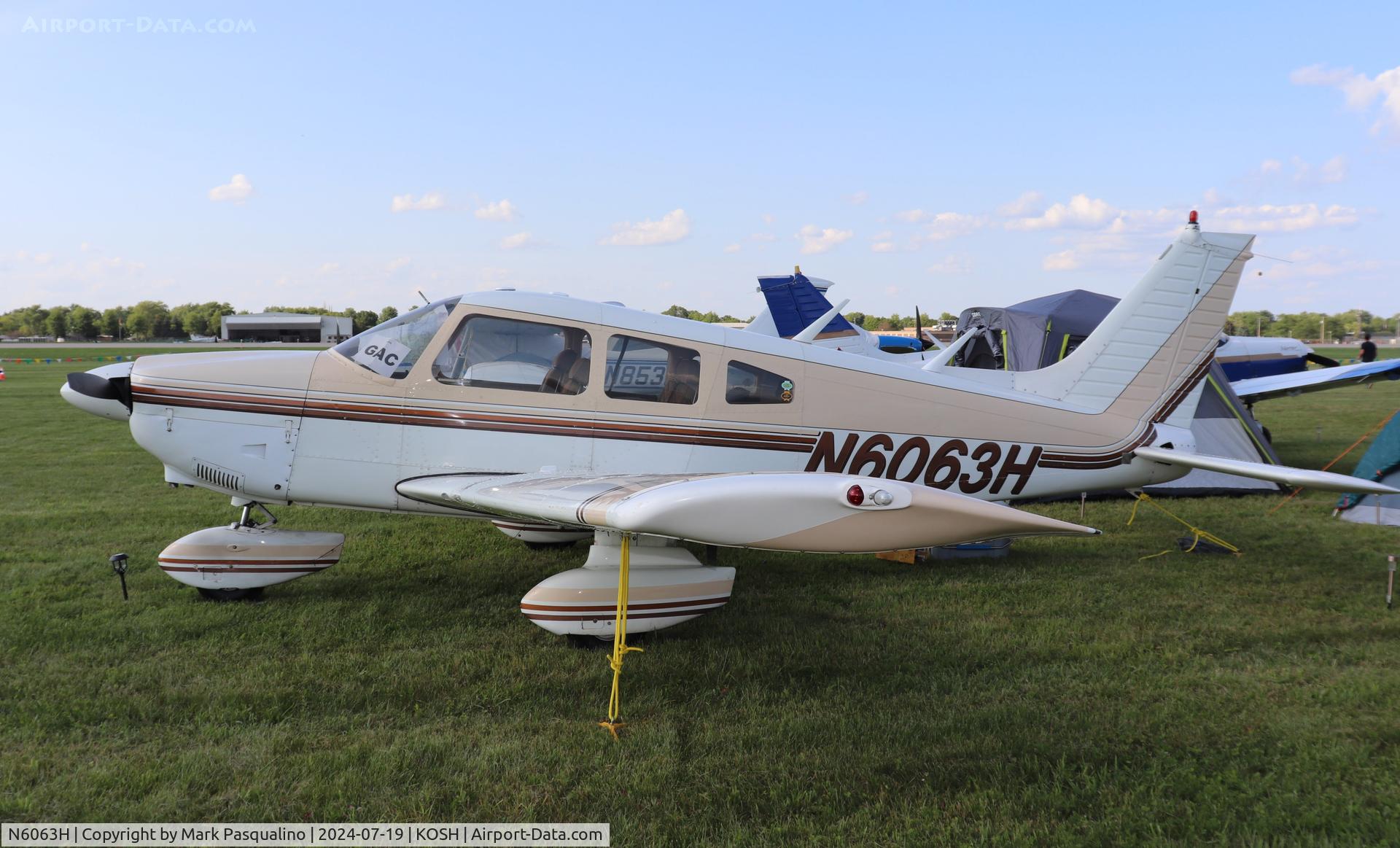 N6063H, 1977 Piper PA-28-181 Archer C/N 28-7890203, Piper PA-28-181