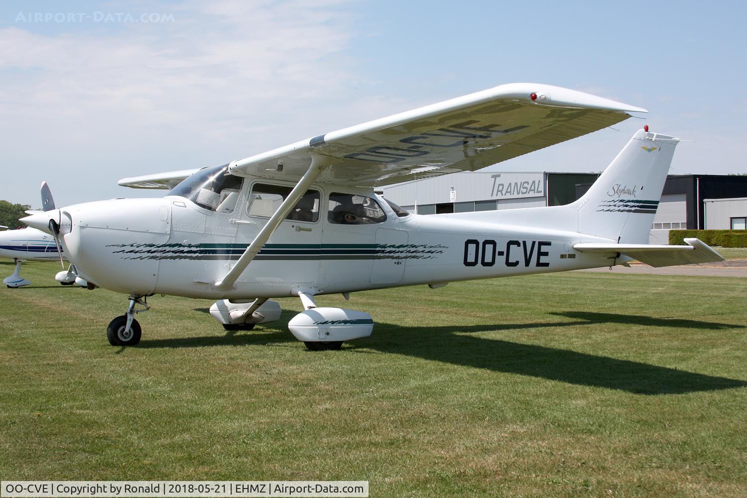 OO-CVE, Cessna 172R Skyhawk C/N 17280182, at ehmz