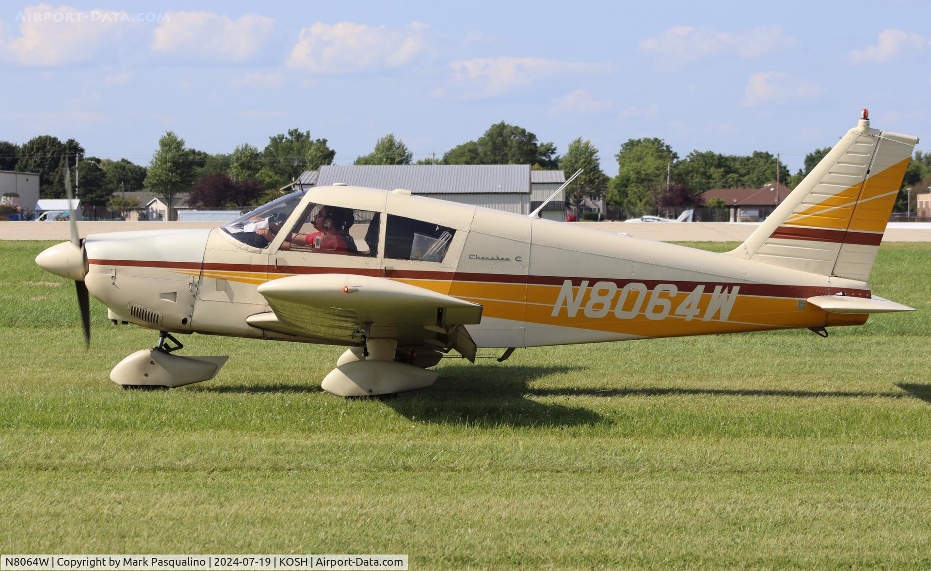 N8064W, 1965 Piper PA-28-180 C/N 28-2146, Piper PA-28-180