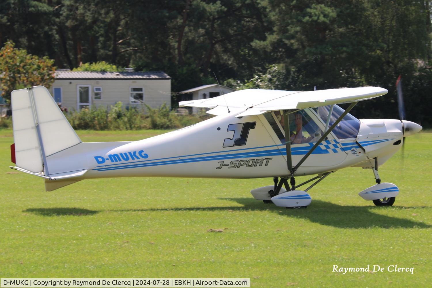 D-MUKG, 1999 Comco Ikarus C42 C/N 9909-6199, At Keiheuvel fly-in.