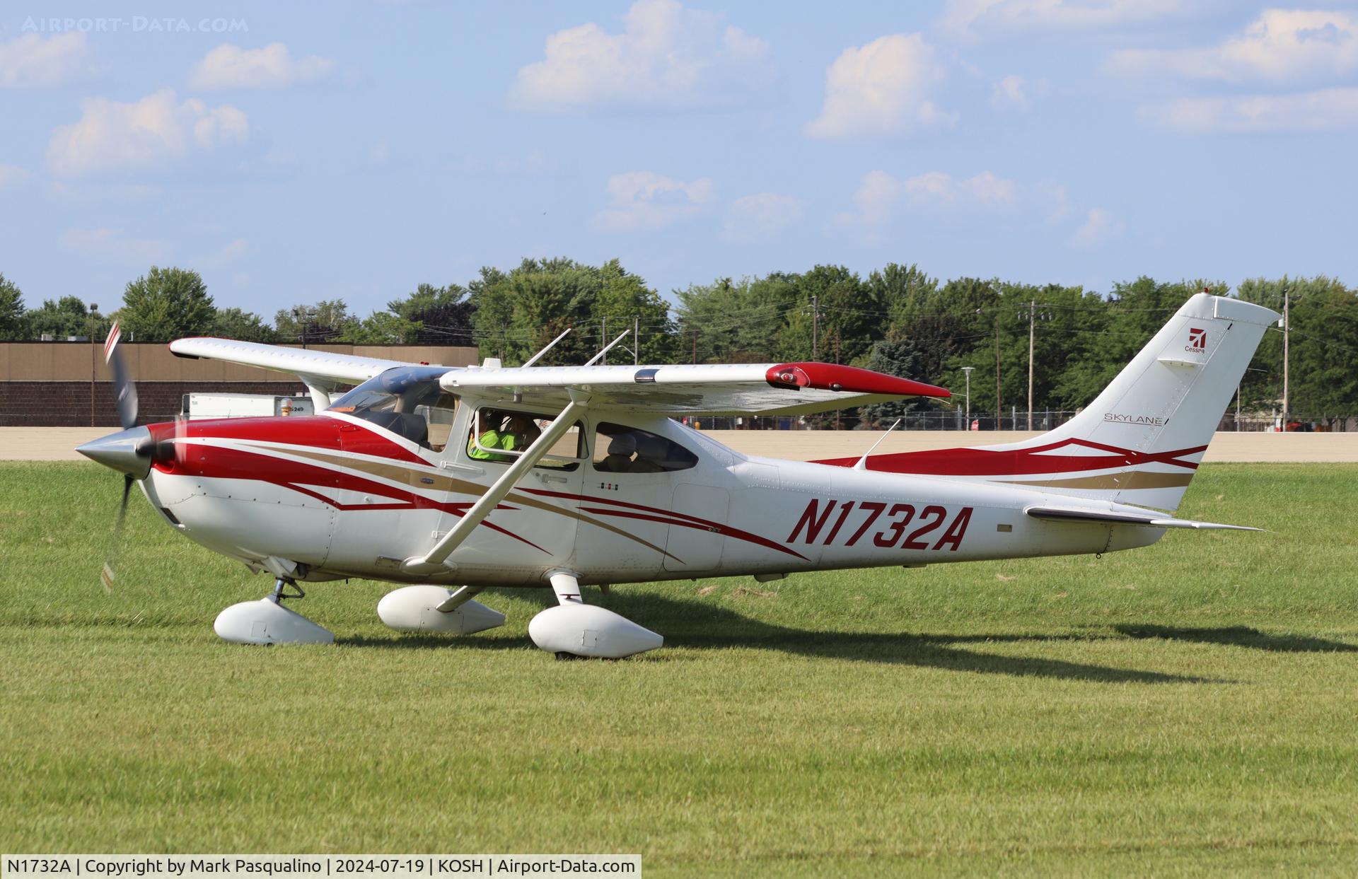 N1732A, 2007 Cessna 182T Skylane C/N 18282032, Cessna 182T