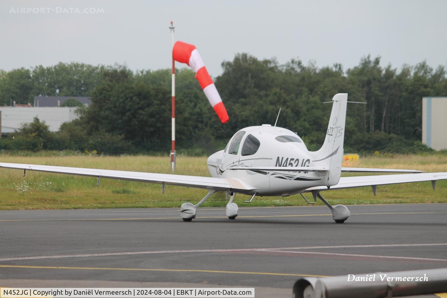 N452JG, 2005 Cirrus SR22 C/N 1415, N452JG at Kortrijk Airport.