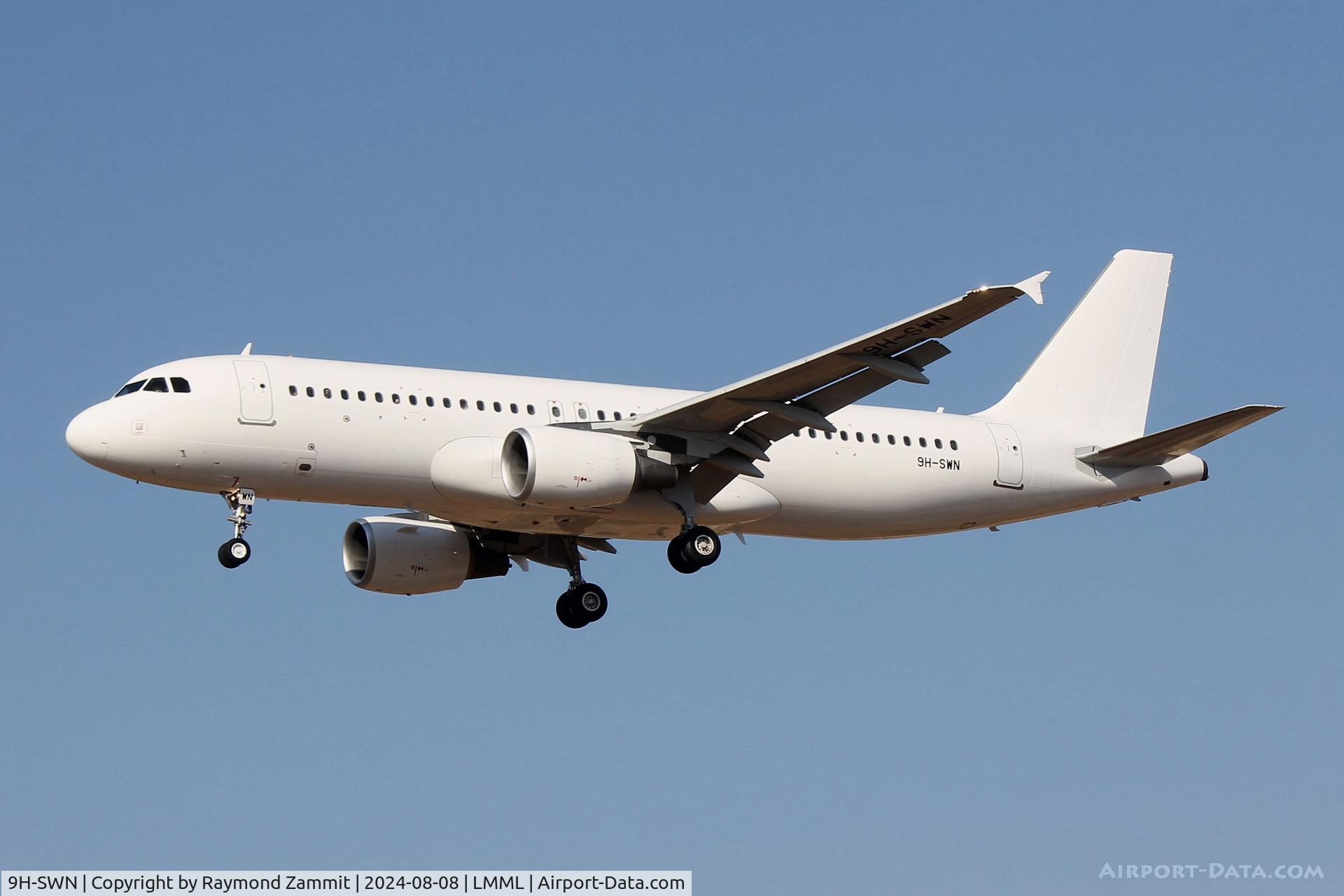 9H-SWN, Airbus 320-214 C/N 5086, A320 9H-SWN Avion Express Malta